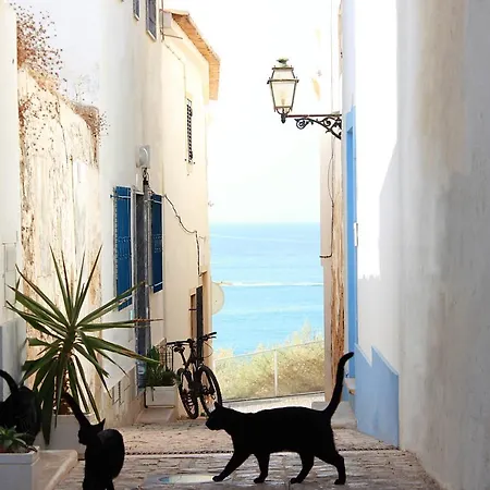 Warm Yellow Appartamento Albufeira